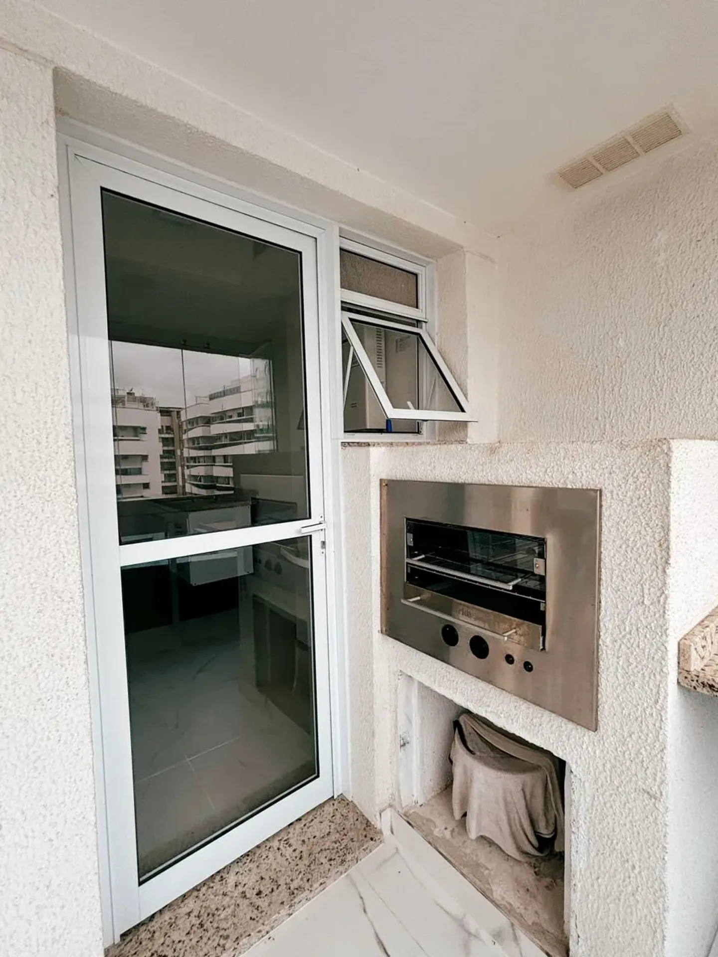 Apartment, 75 m², with a grill on the balcony — photo 3