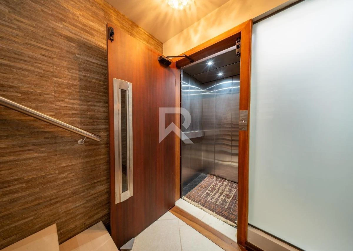 Furnished house, 247 m², with a home office — photo 9