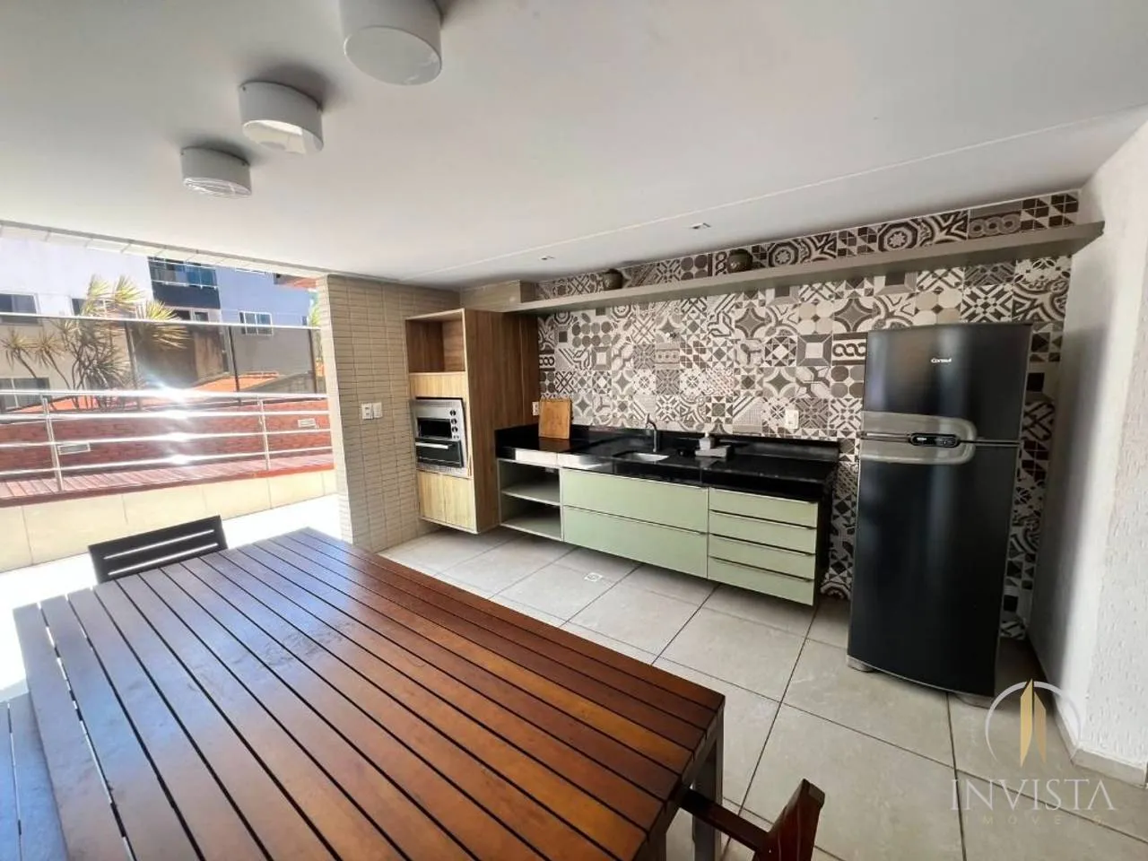 Furnished-apartment feel with 2 bedrooms and 60 m² patio — photo 3