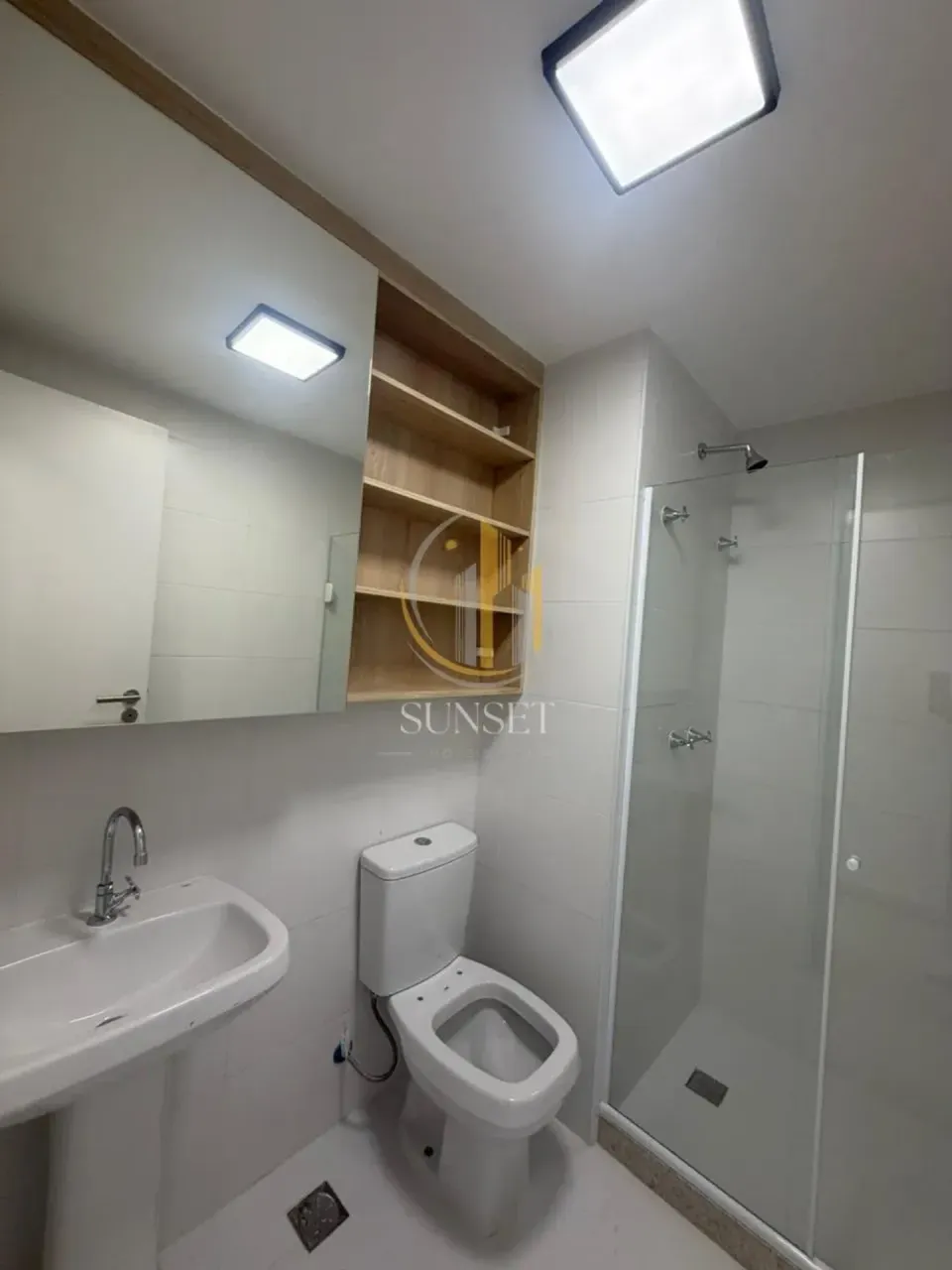 Apartment with 2 bedrooms and 2 bathrooms, open-plan kitchen — photo 5