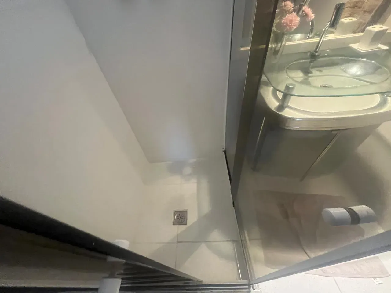 80 m² apartment with 2 bedrooms and a washing machine — photo 34
