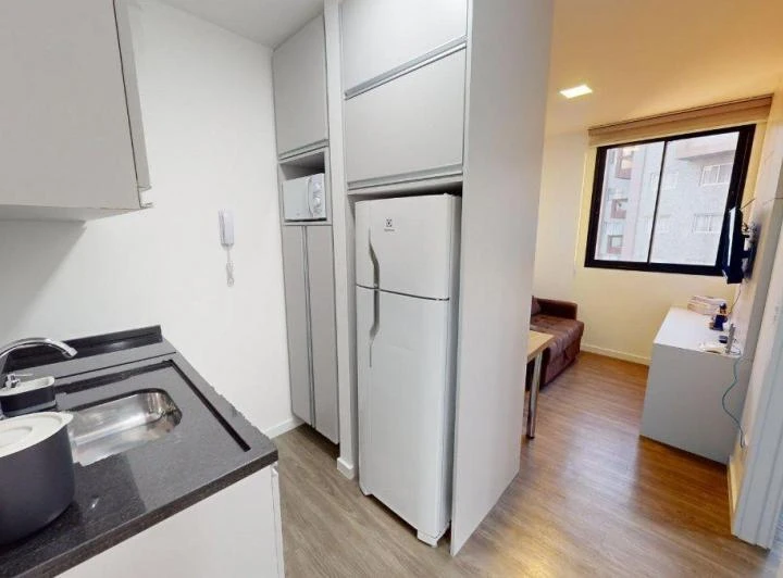 Furnished 1-bedroom apartment with no parking space — photo 7