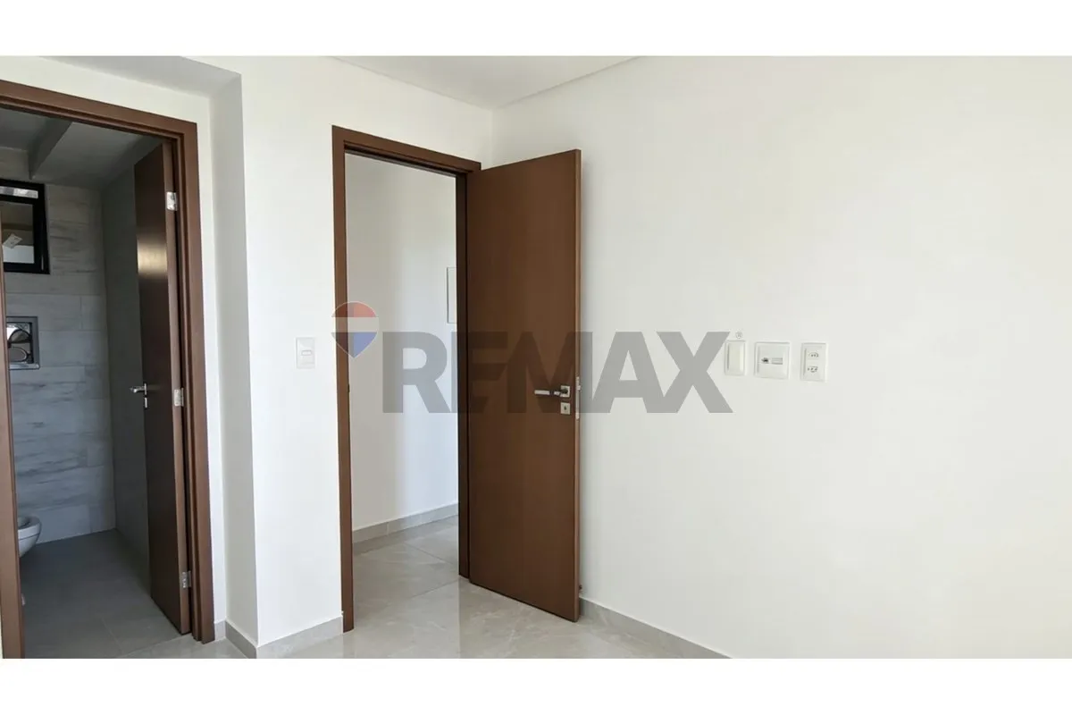 50 m² apartment on the 2nd floor, no parking included — photo 21