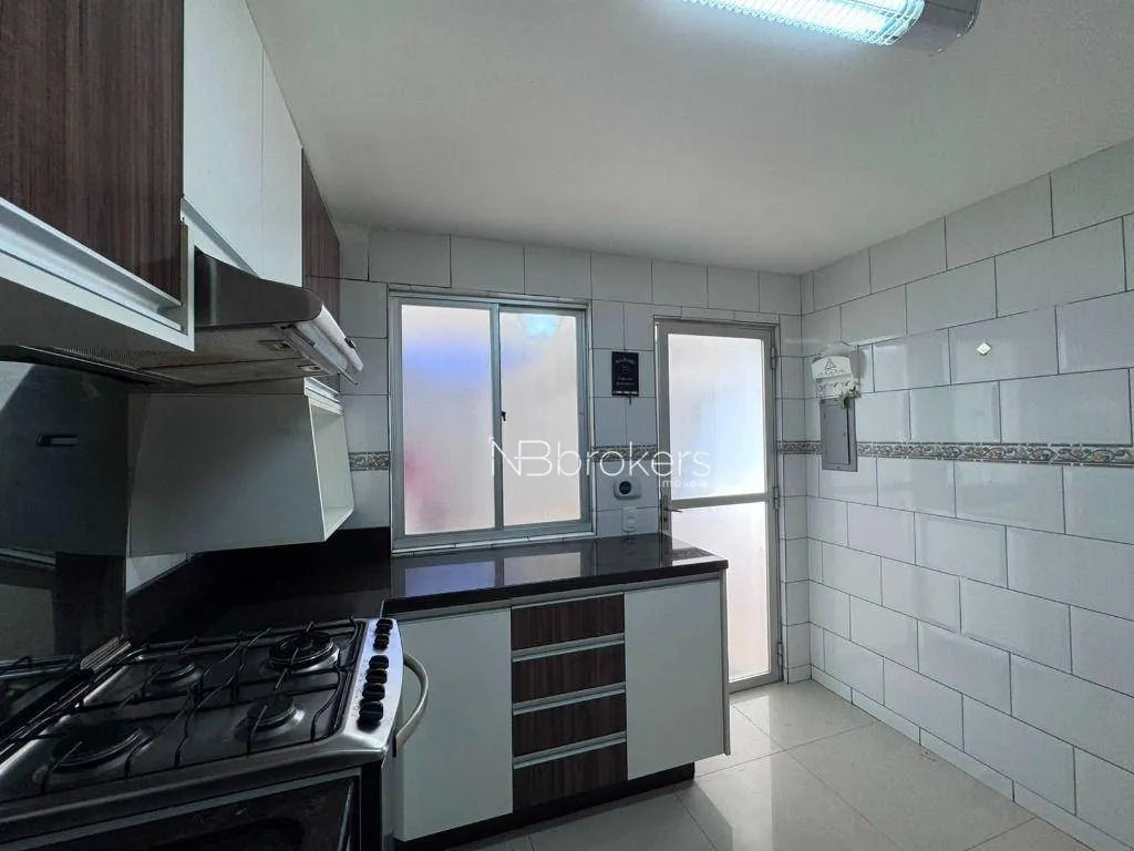 Furnished house, 180 m², with a bathtub — photo 8