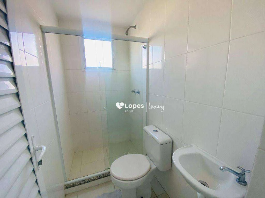 Furnished apartment with 4 bedrooms and mountain views — photo 14