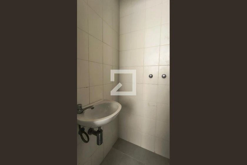 Rental apartment with 3 en-suite bedrooms and 179 m² — photo 44