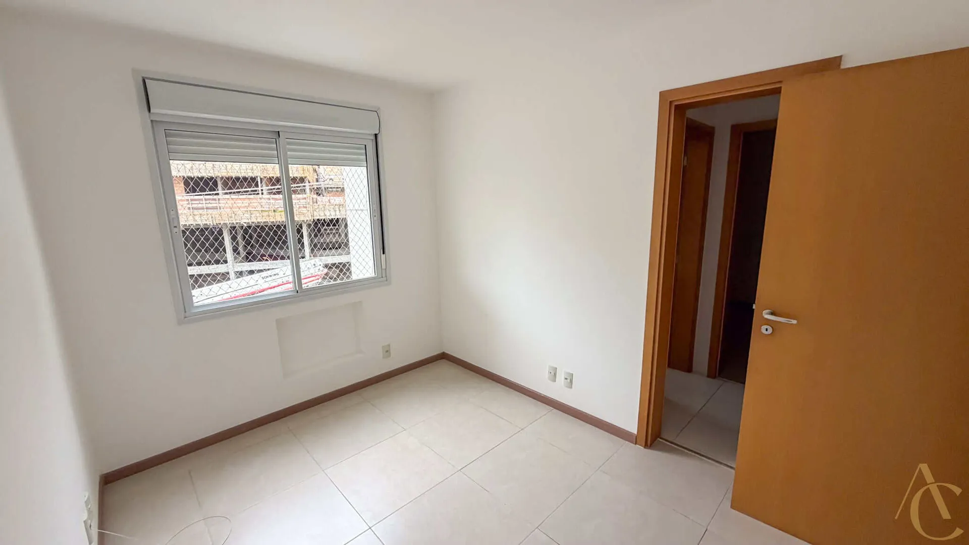 Apartamento de 130 m² com 3 quartos e piscina no condomínio — photo 36