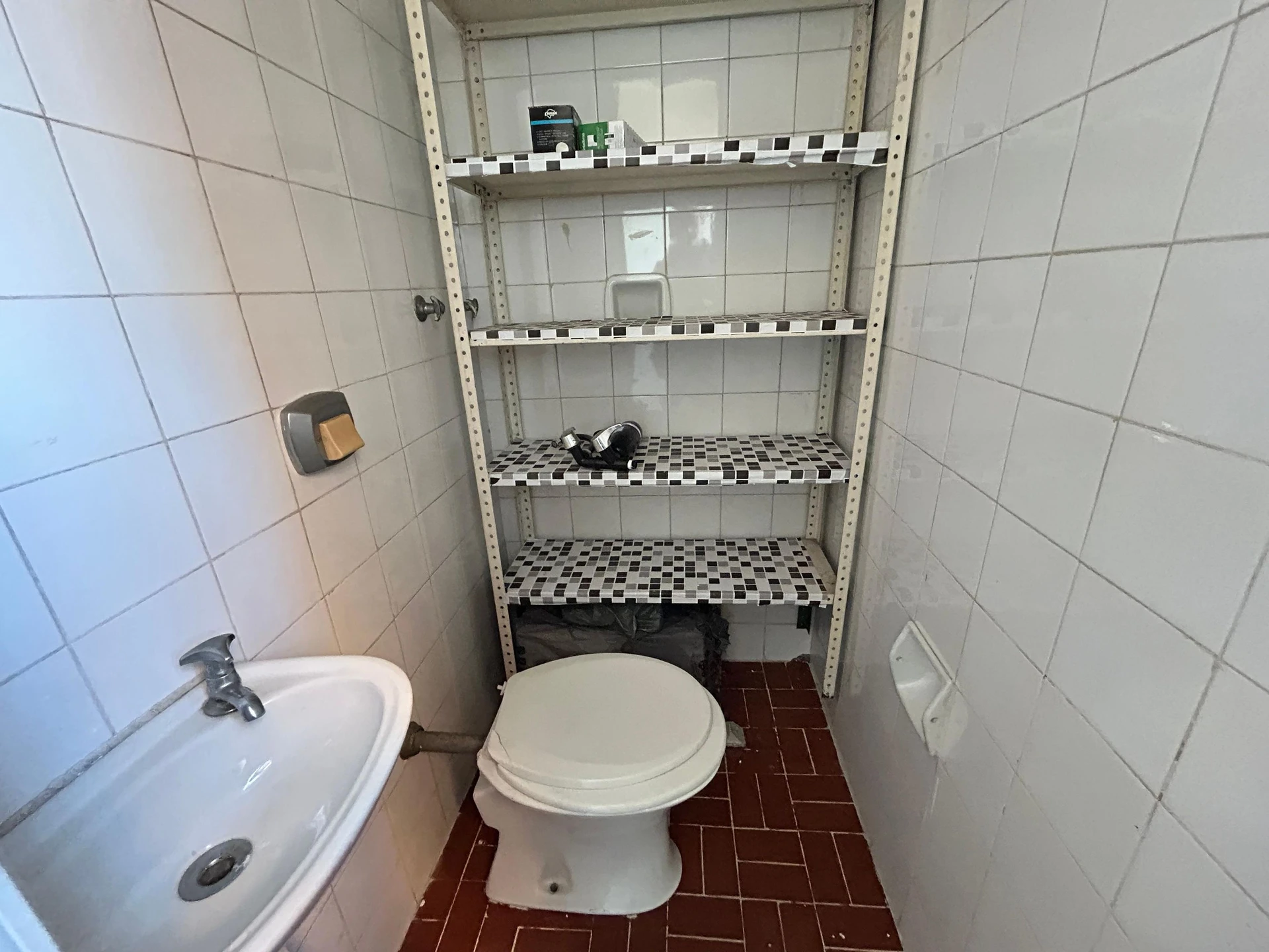 Оренда квартири з 2 спальнями та балконом — photo 44