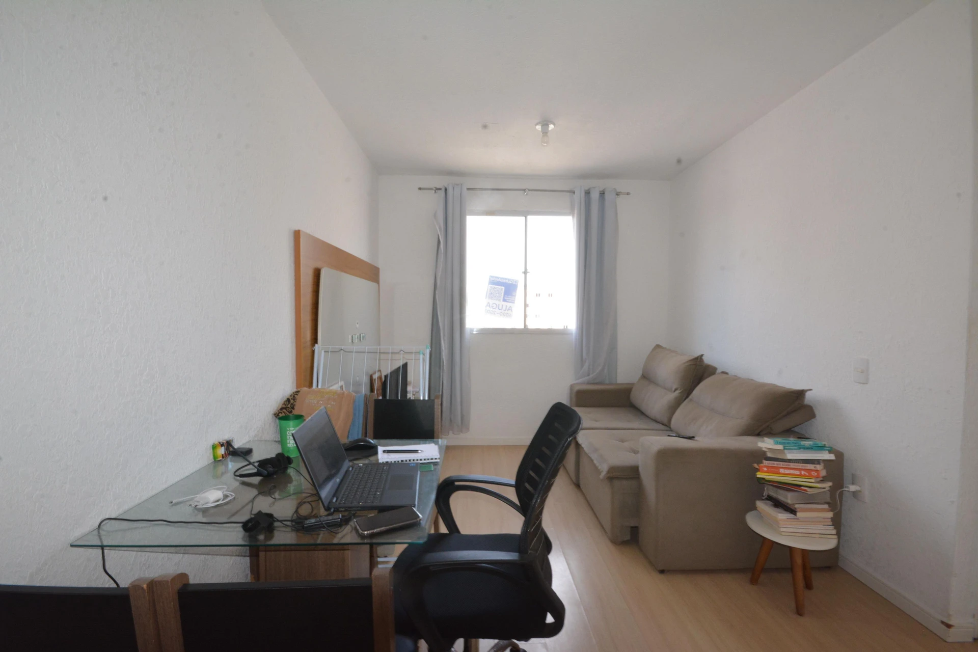 Furnished 2-bedroom apartment with a gas stove kitchen — photo 6