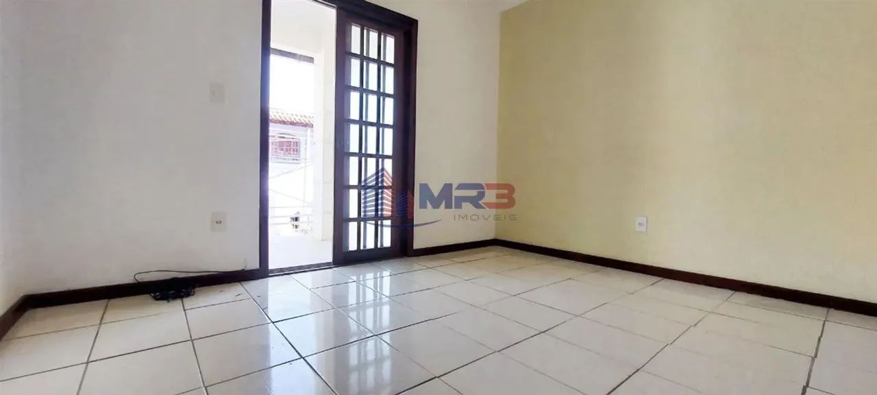 Unfurnished house with a closed kitchen and 3 bedrooms — photo 6