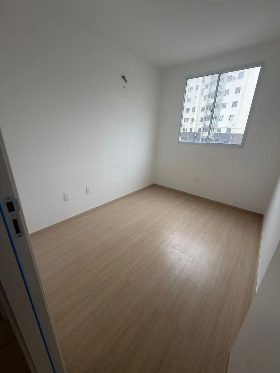2-bedroom apartment with glass shower and parking — photo 2