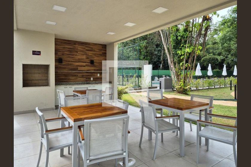 Apartamento de aluguel mobiliado com 2 quartos e varanda — photo 33