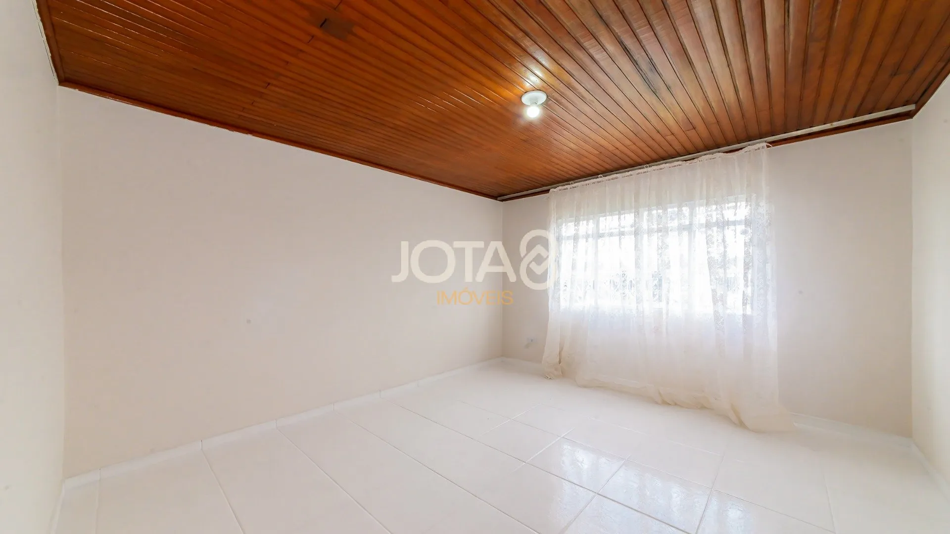 House, 160 m², with a grill on the balcony — photo 29