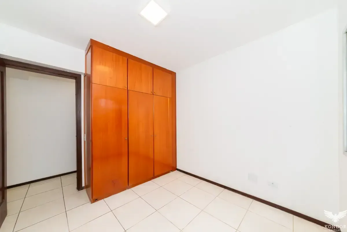 160 m² apartment with 3 bedrooms and 1 en-suite — photo 29