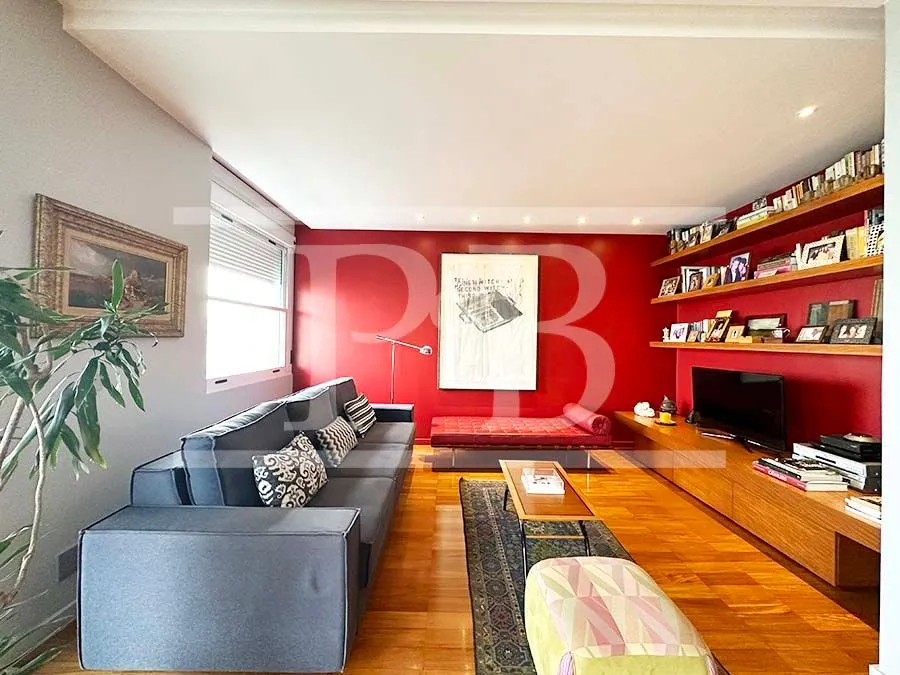 4-bedroom apartment with 200 m² and 2 parking spots — photo 11