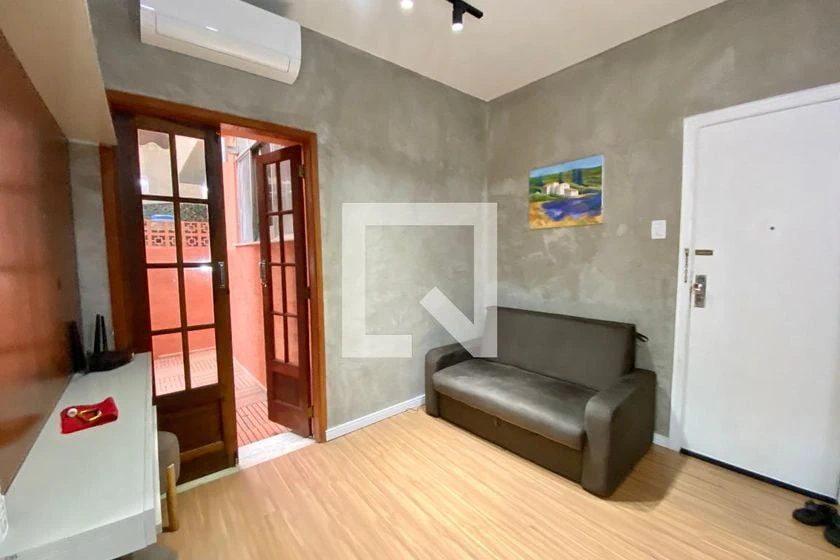 Departamento de 2 dormitorios con balcón cerrado con vidrio — photo 10