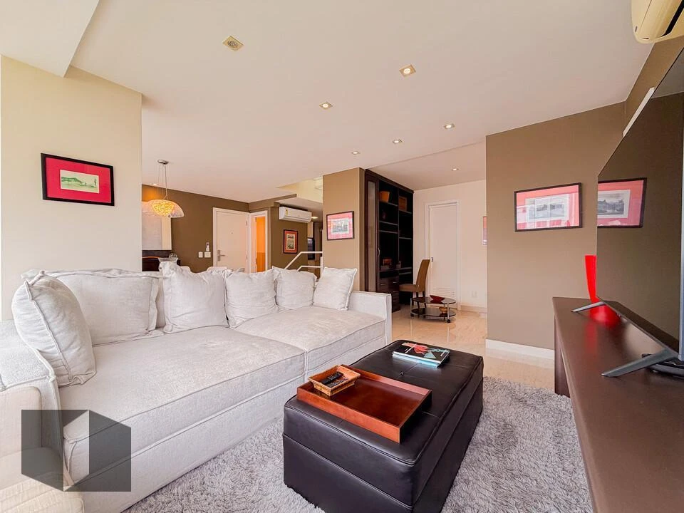 Furnished apartment, 186 m², with a grill on the balcony — photo 6