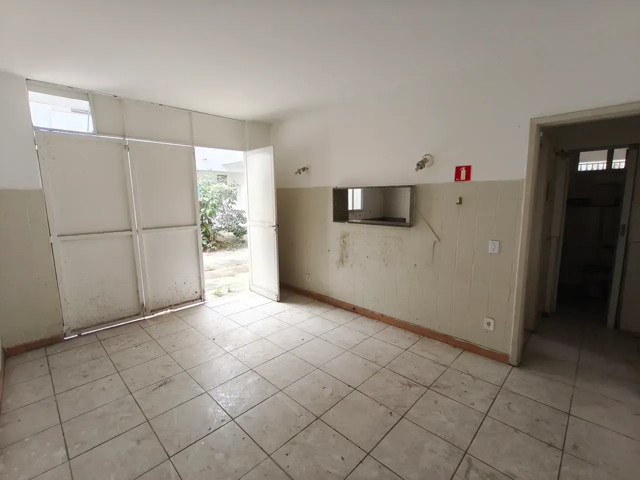 Casa de 220 m² e 5 quartos, Portuguesa