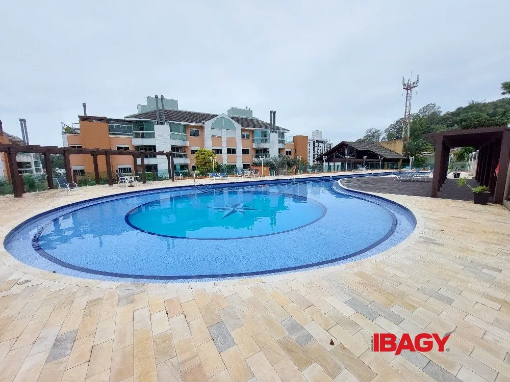 Apartamento com 3 dormitórios, 1 suíte e 130 m² — photo 32