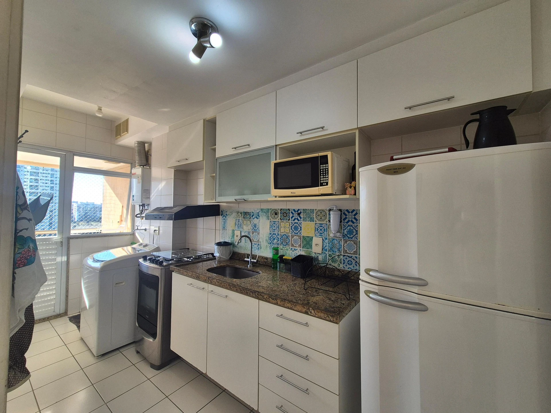 Apartamento mobiliado com 2 quartos e lavanderia com máquina — photo 42