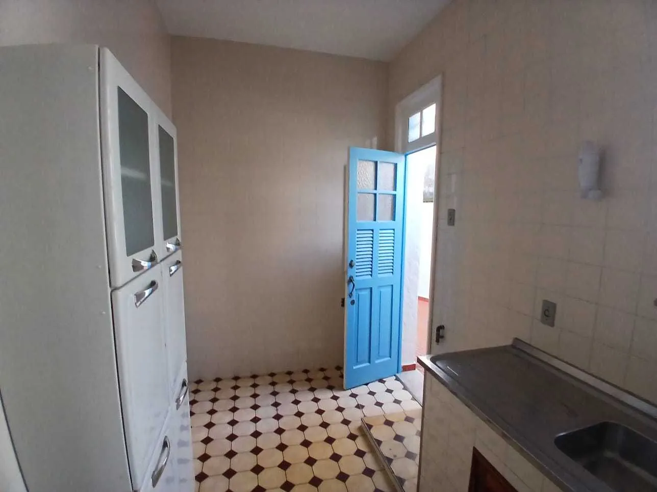 Apartment, 113 m², with wood or laminate floors — photo 27