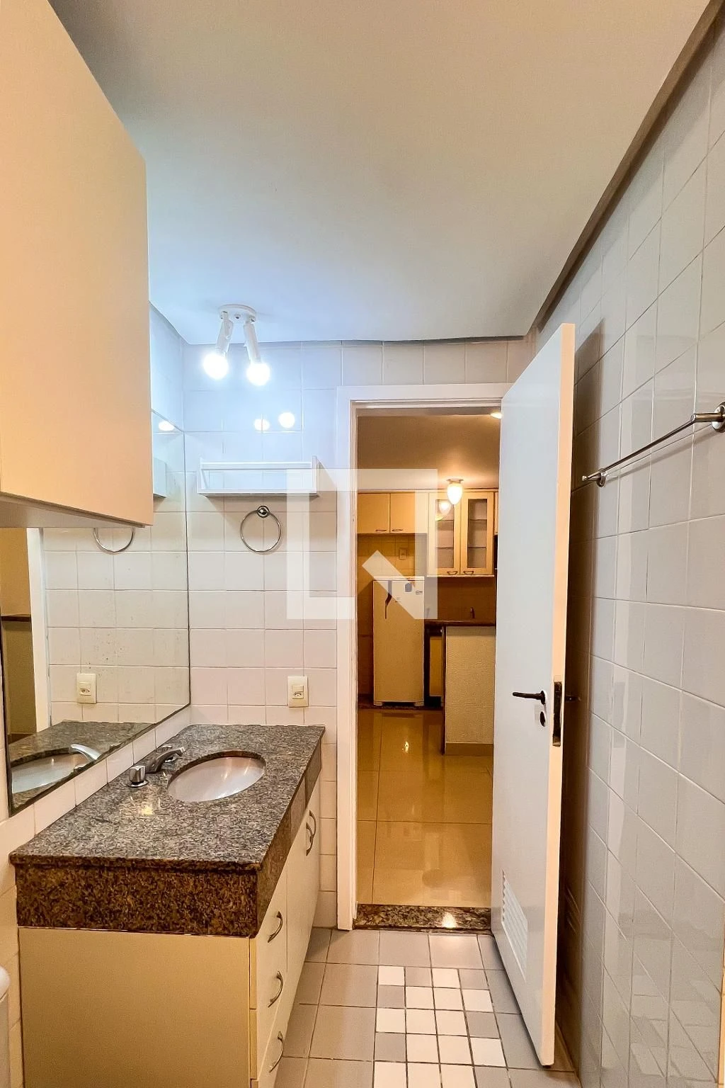 One-bedroom apartment with a water view in Rio de Janeiro — photo 46