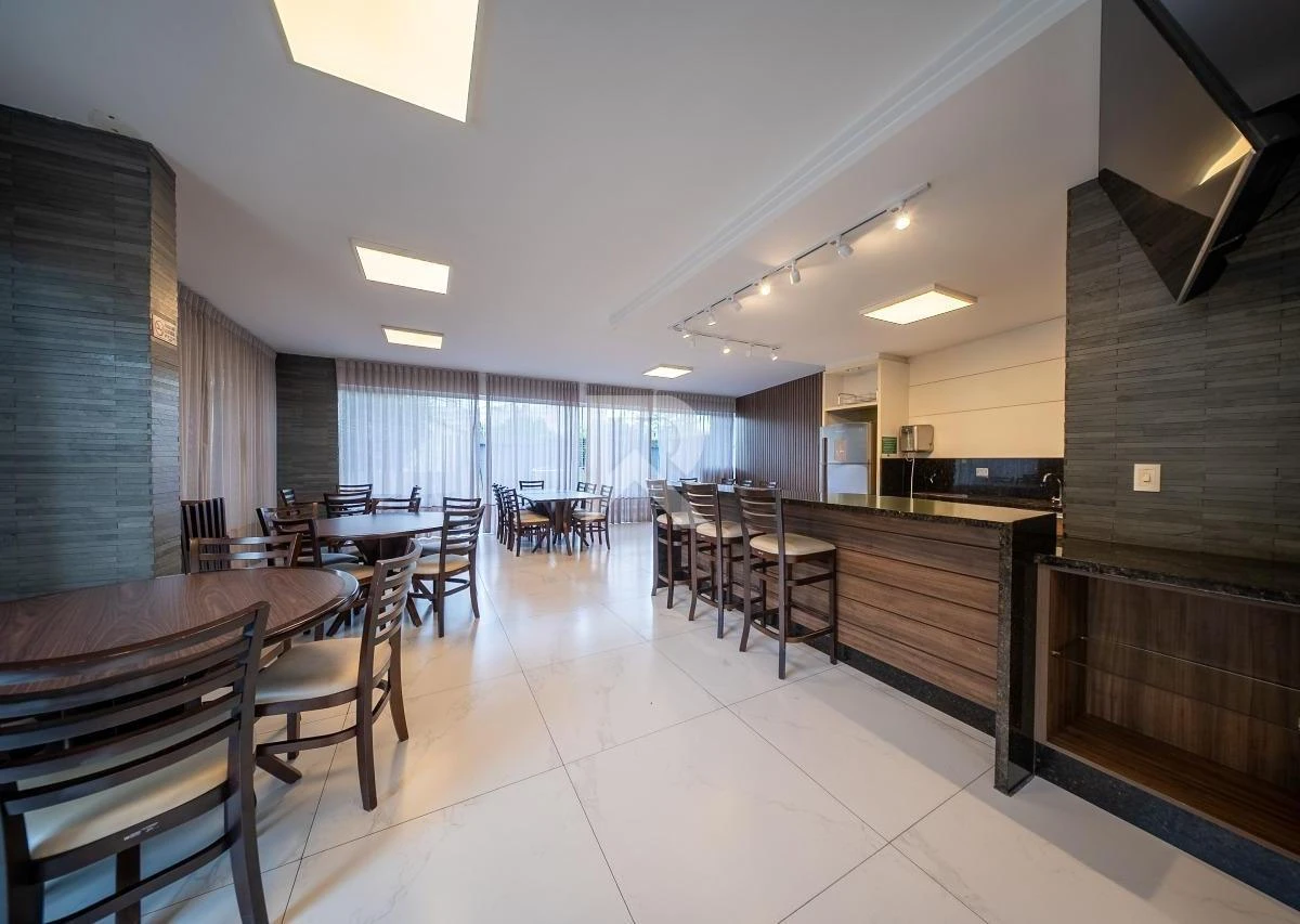 4-bedroom house with a grill on the balcony — photo 35