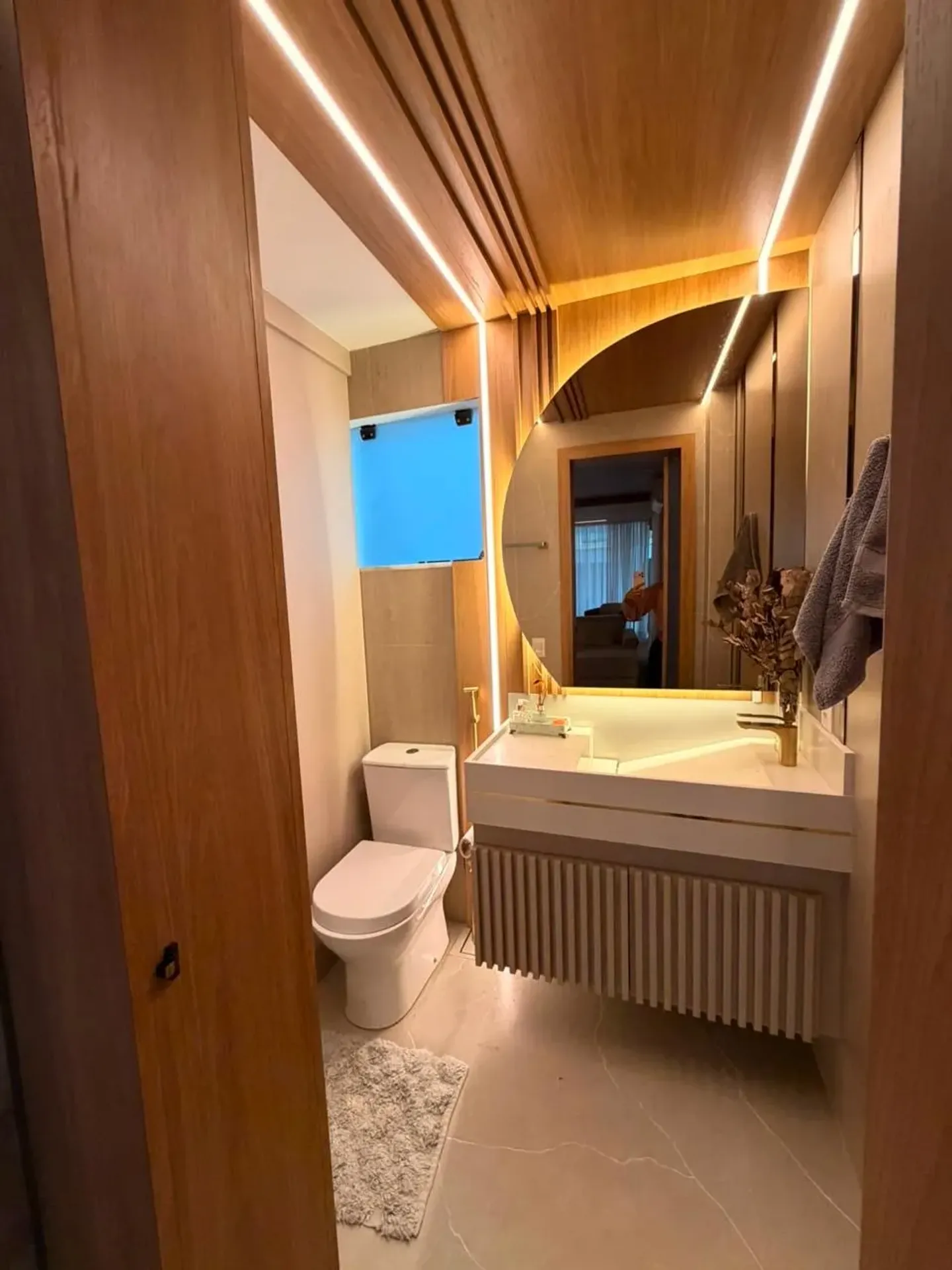 Furnished house with 4 en-suite bedrooms and a balcony grill — photo 24