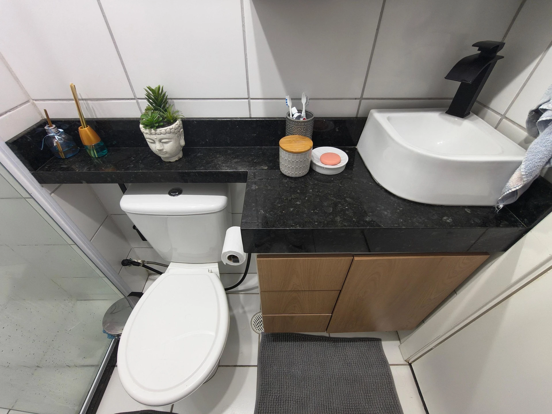 Орендна квартира з 2 спальнями та балконом — photo 26