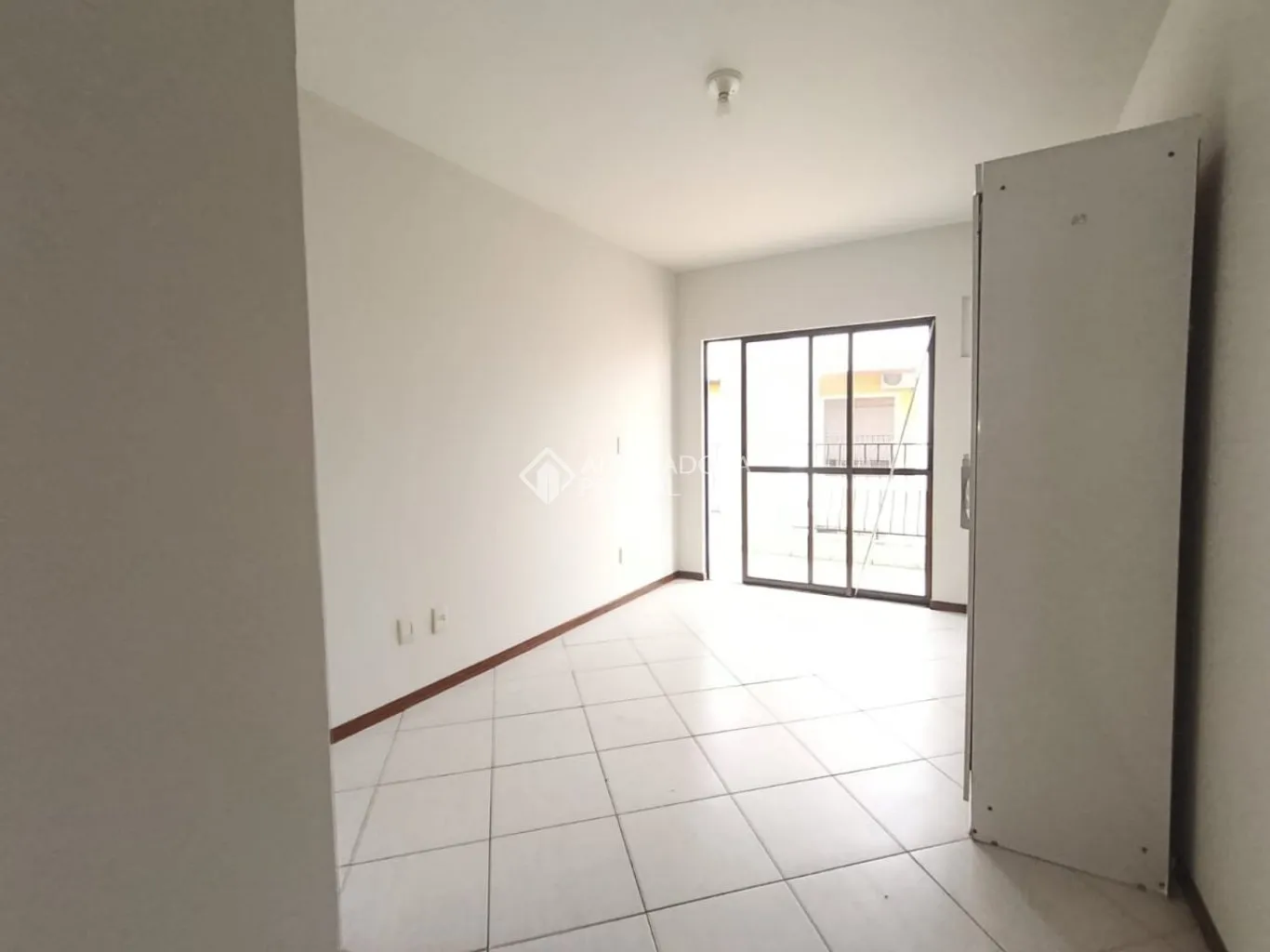 Penthouse-style apartment with 3 bedrooms and 3 baths — photo 20