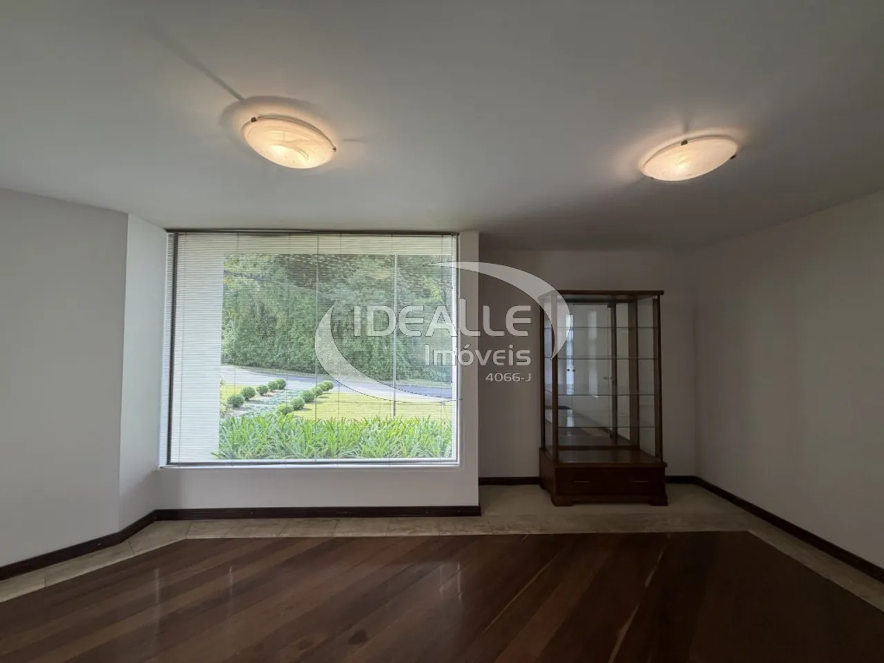 Мебльований будинок на 3 спальні з 4 ванними, 477,23 м² — photo 18