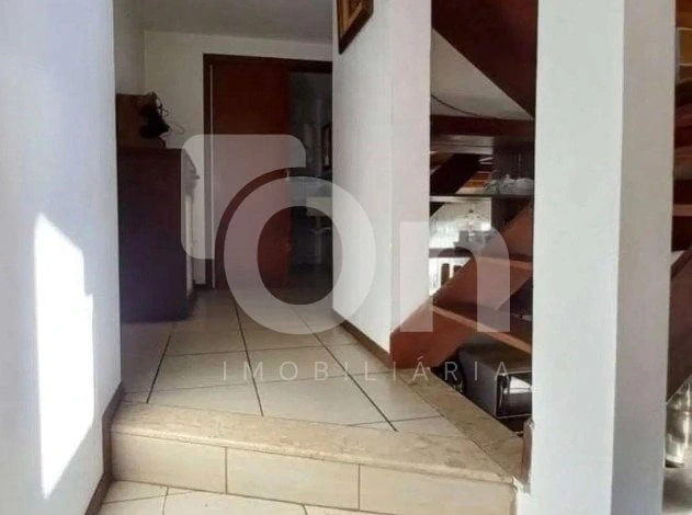 4-bedroom house with a washing machine in Florianópolis