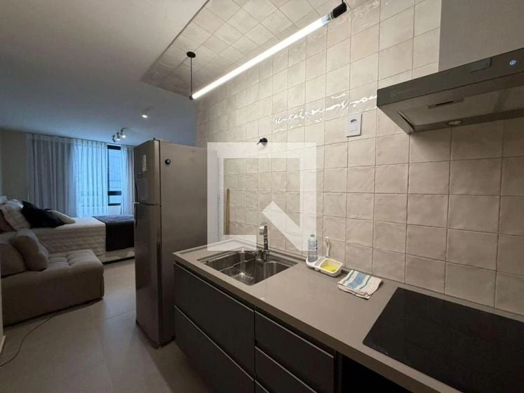 Furnished apartment, 30 m², with a glass-enclosed balcony — photo 6