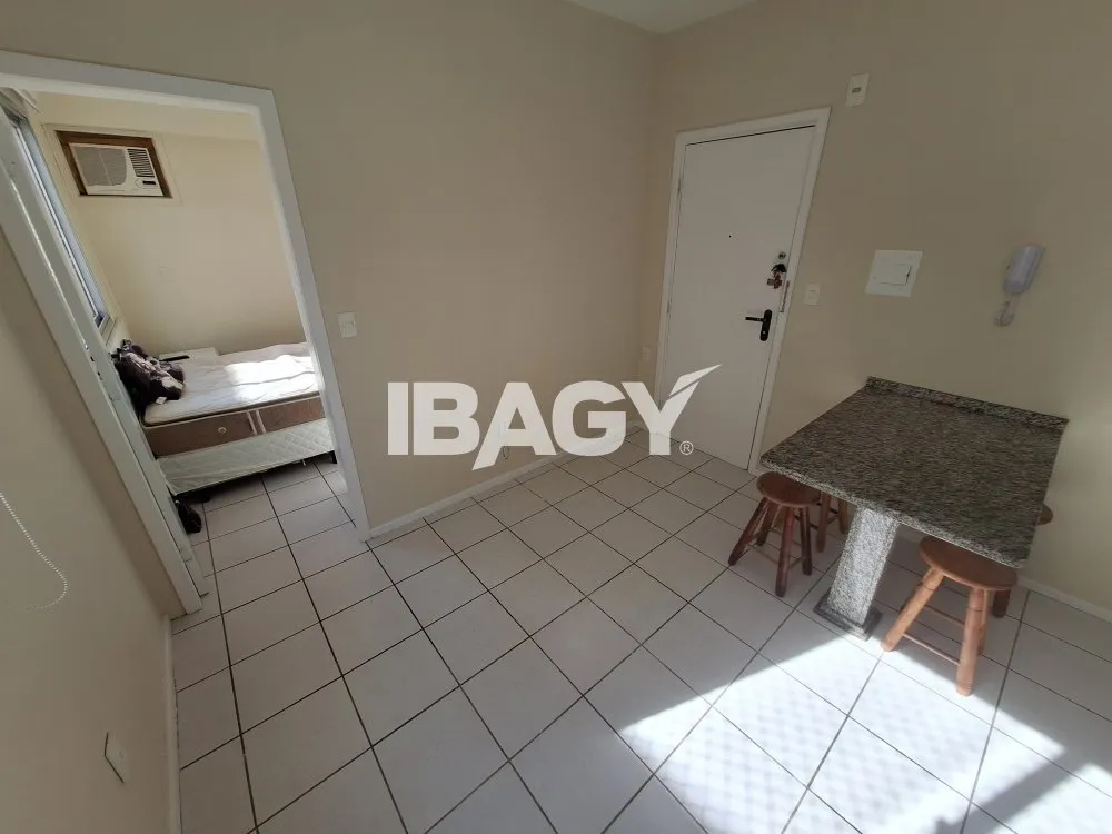 Furnished 30 m² apartment with 1 bedroom and ensuite — photo 2