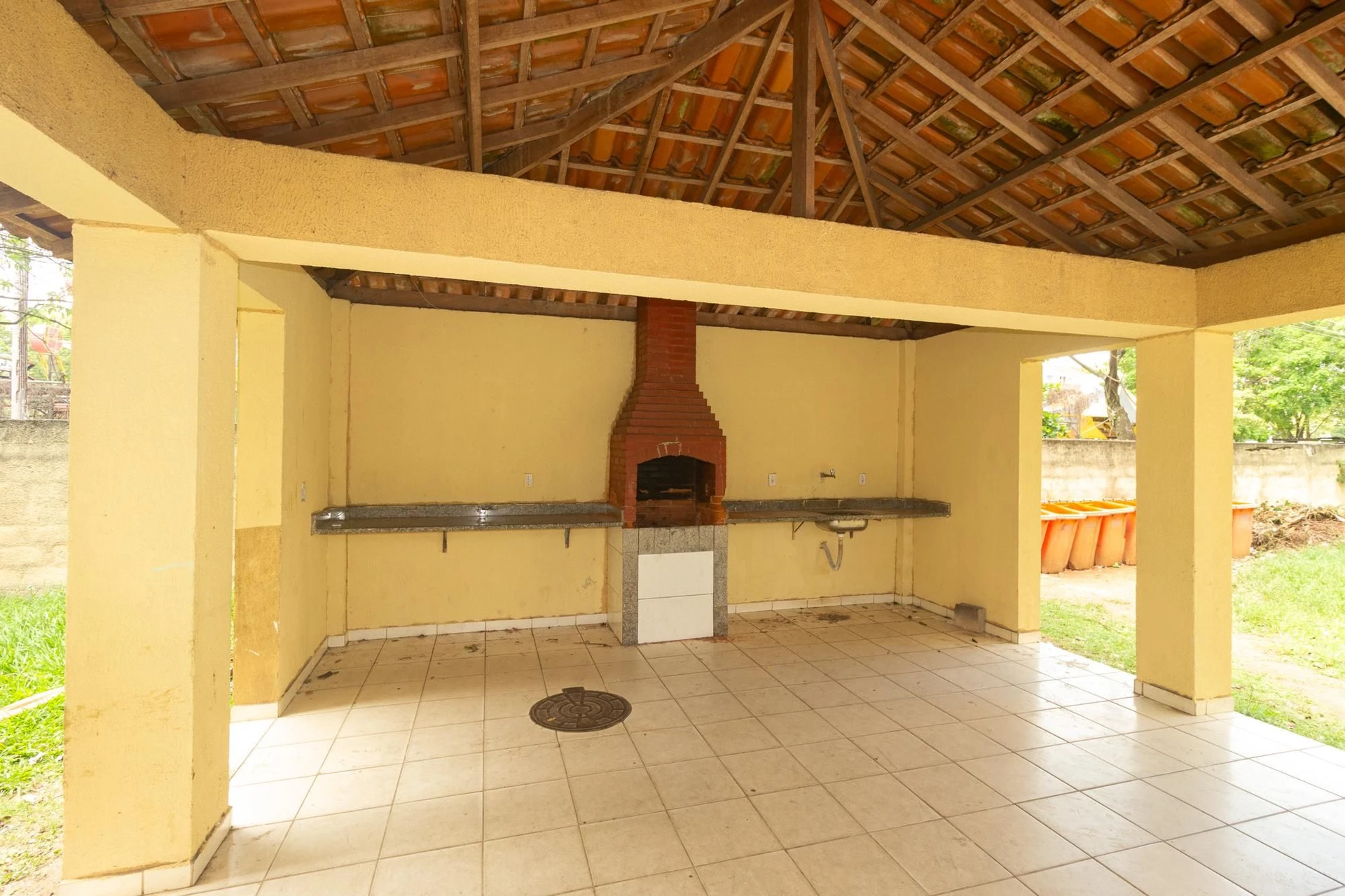2-bedroom apartment with a washing machine — photo 40