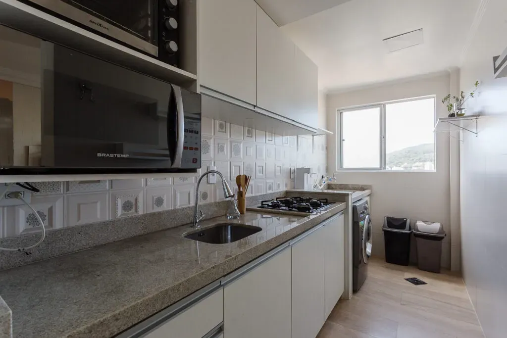 Apartamento amueblado con cuarto privado y balcón cerrado — photo 2