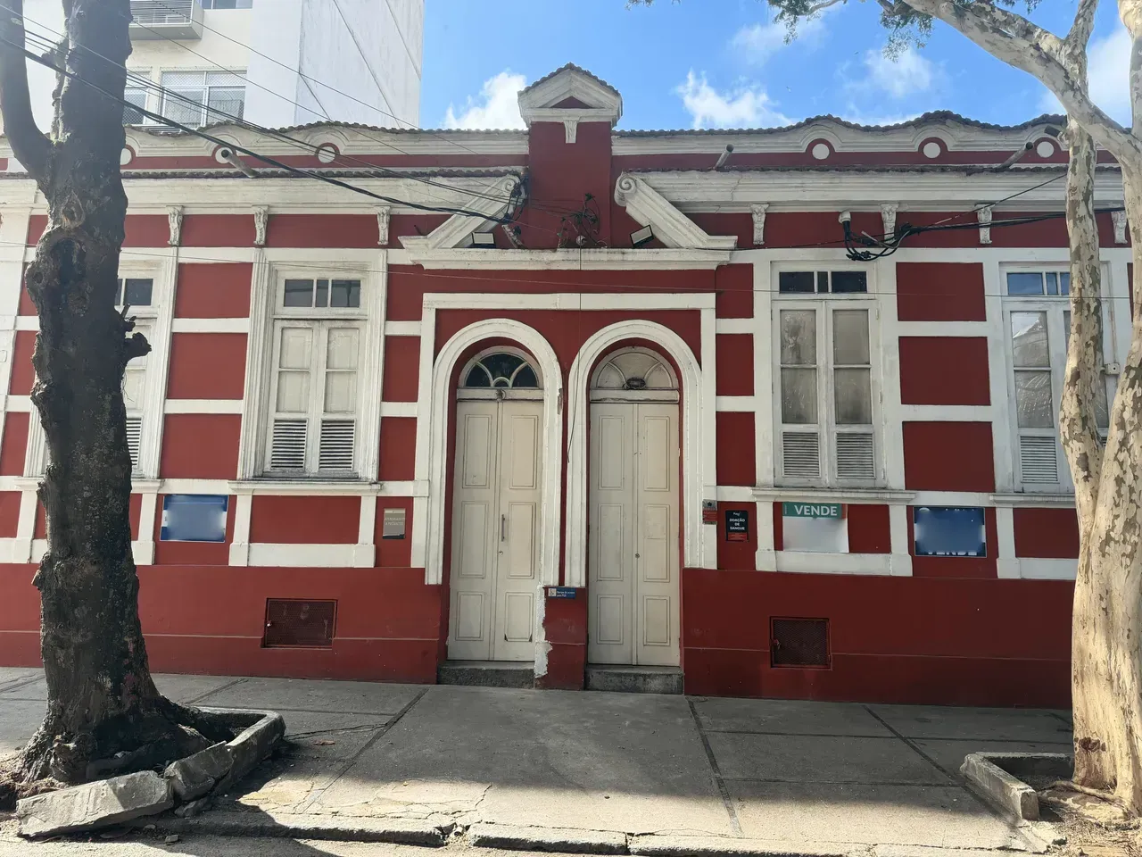 Casa comercial para aluguel com 385 m² e 4 quartos — photo 3