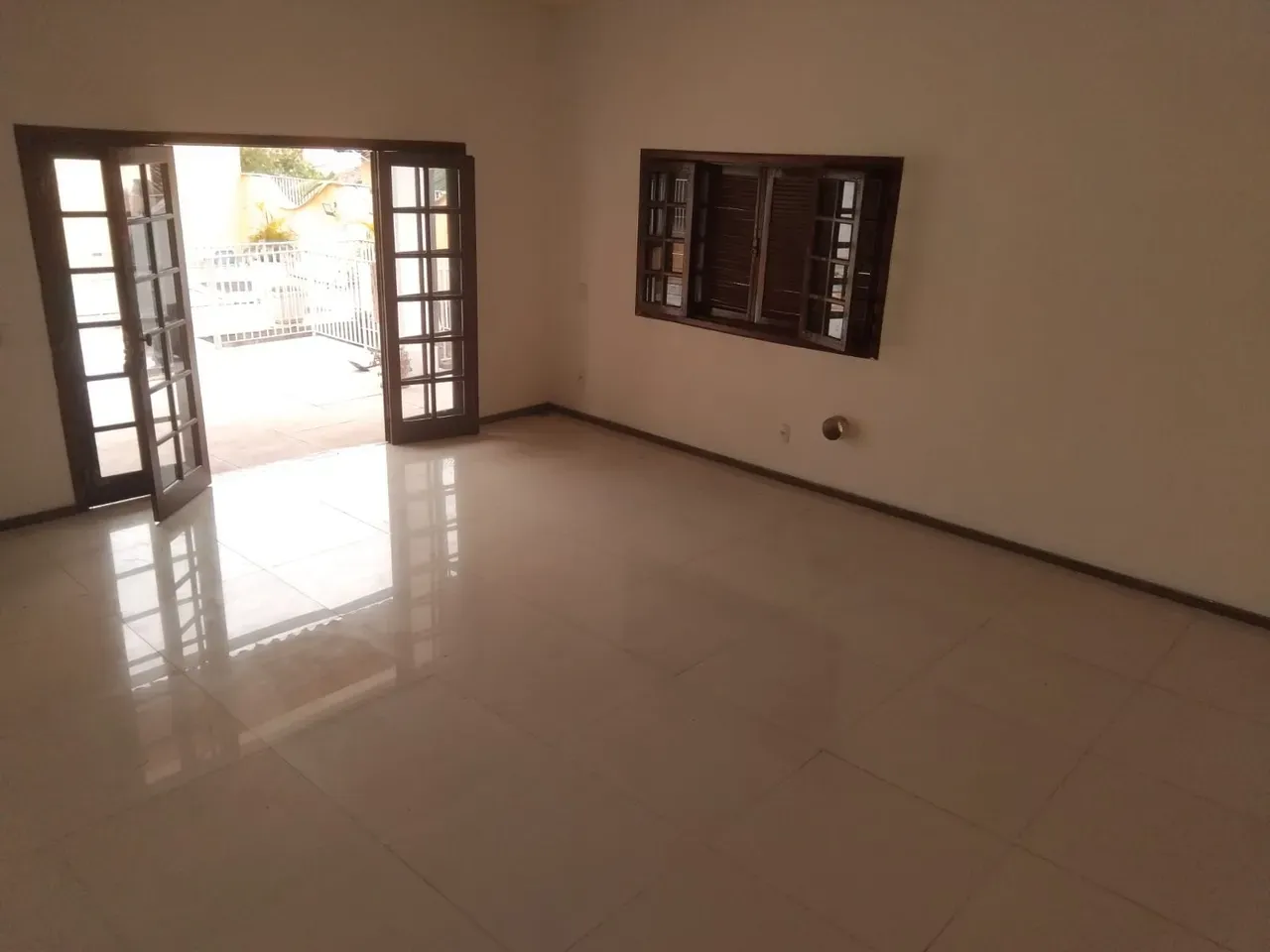 Triplex house with 7 bedrooms and 5 bathrooms — photo 21