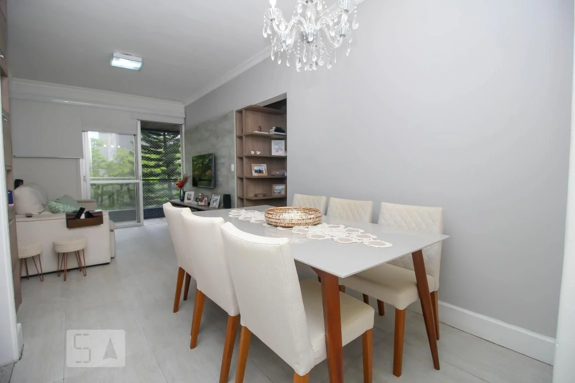 3-bedroom apartment with a glass-enclosed balcony — photo 64