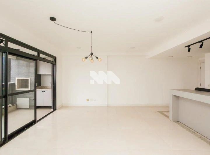Apartment with 2 en-suite bedrooms and 3 bathrooms — photo 8
