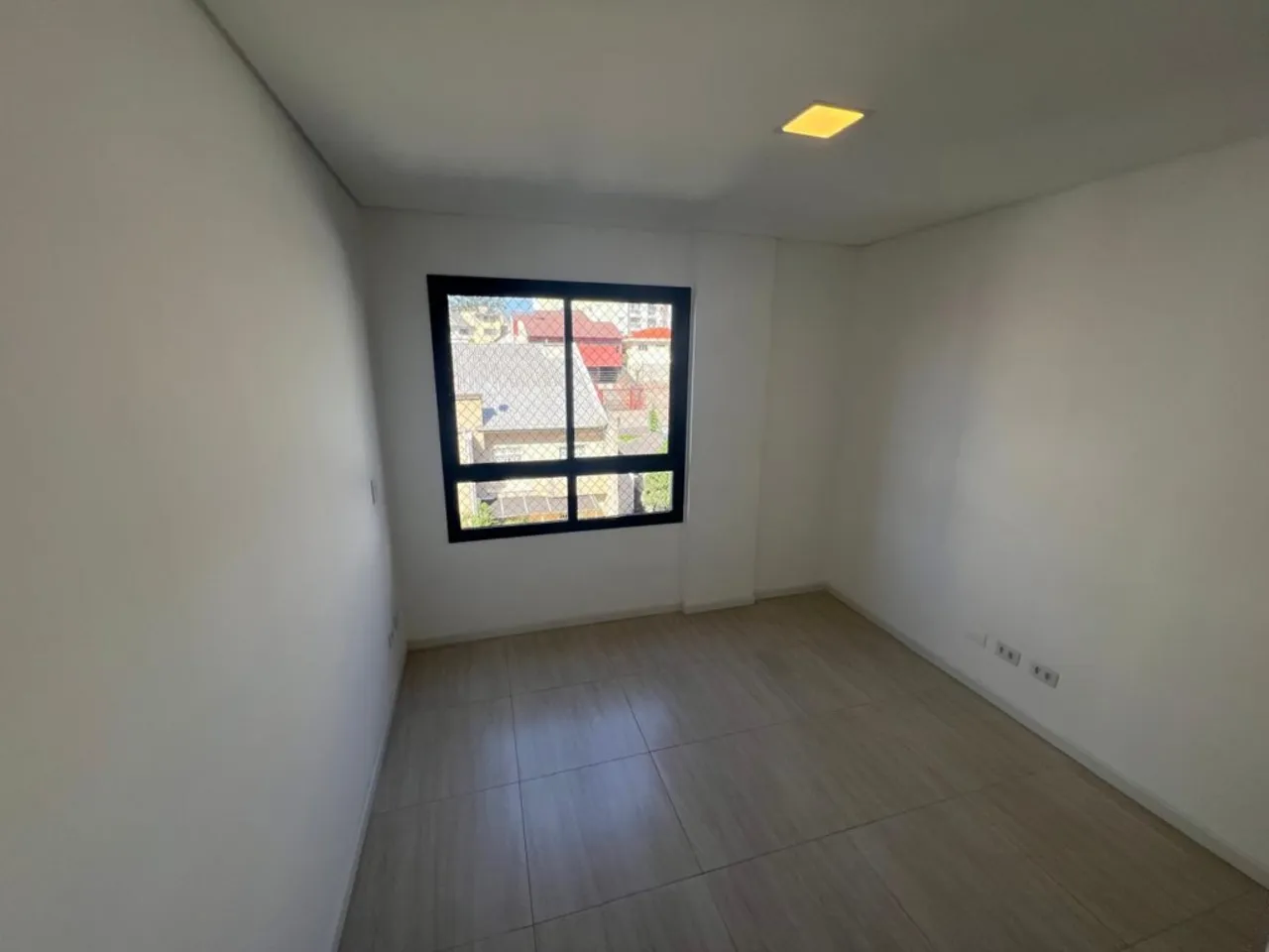 3-bedroom apartment with en-suite and 2 parking spaces — photo 11