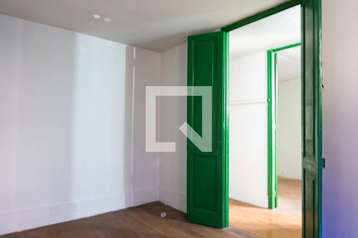 Rental house with 5 bedrooms and a closed kitchen room — photo 83