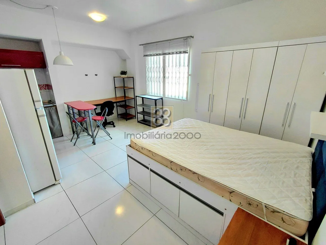 Furnished 1-bedroom apartment with shared laundry — photo 4