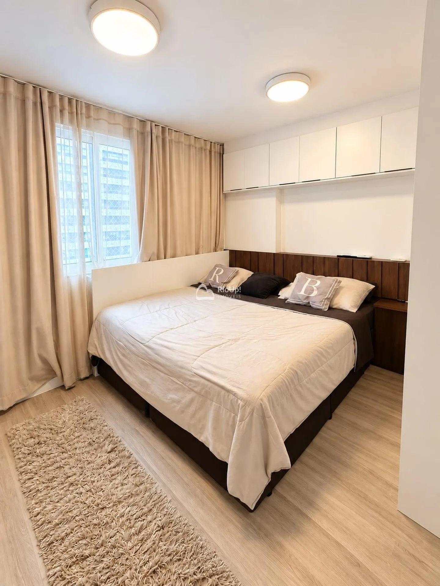 117 m² apartment with a washing machine and a home office — photo 3