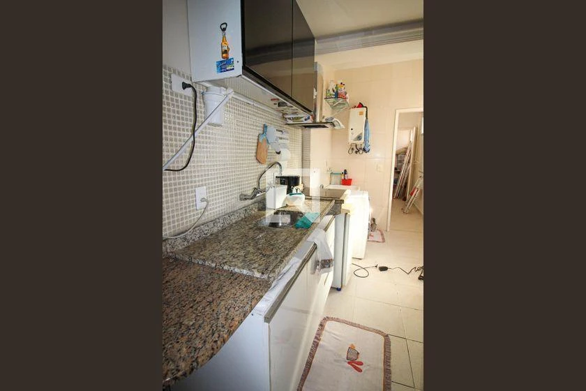 Rental apartment with 3 bedrooms and a glass balcony — photo 28