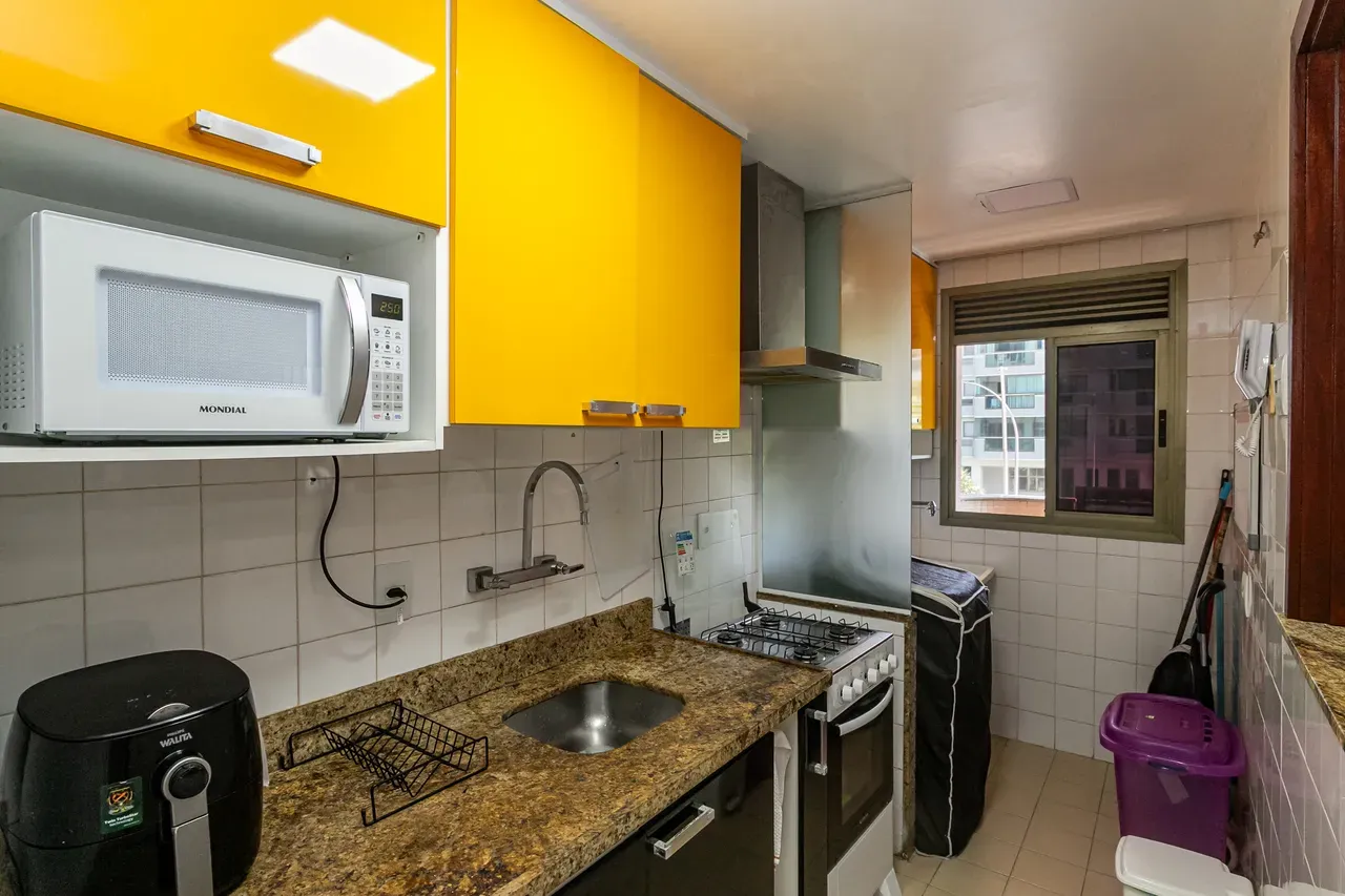 One-bedroom apartment with a private BBQ