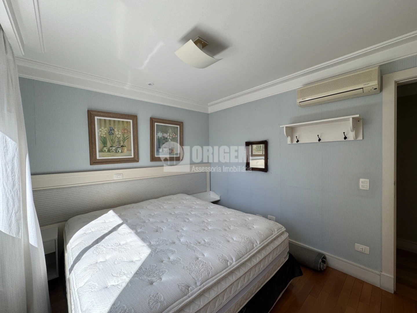 2-bedroom apartment with a bathtub in Curitiba — photo 28