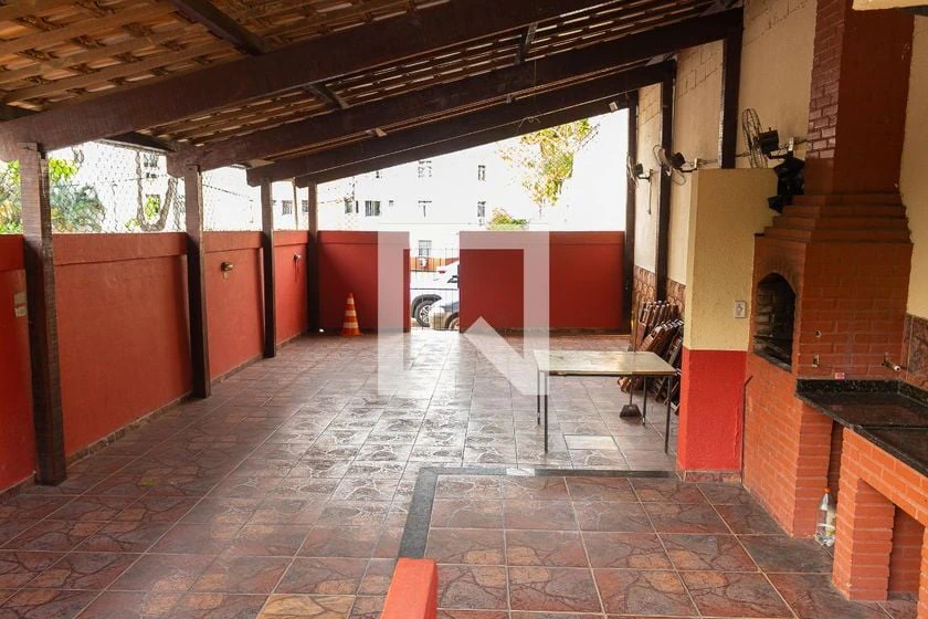 Apartamento de 2 quartos com piso de cerâmica e vaga — photo 30