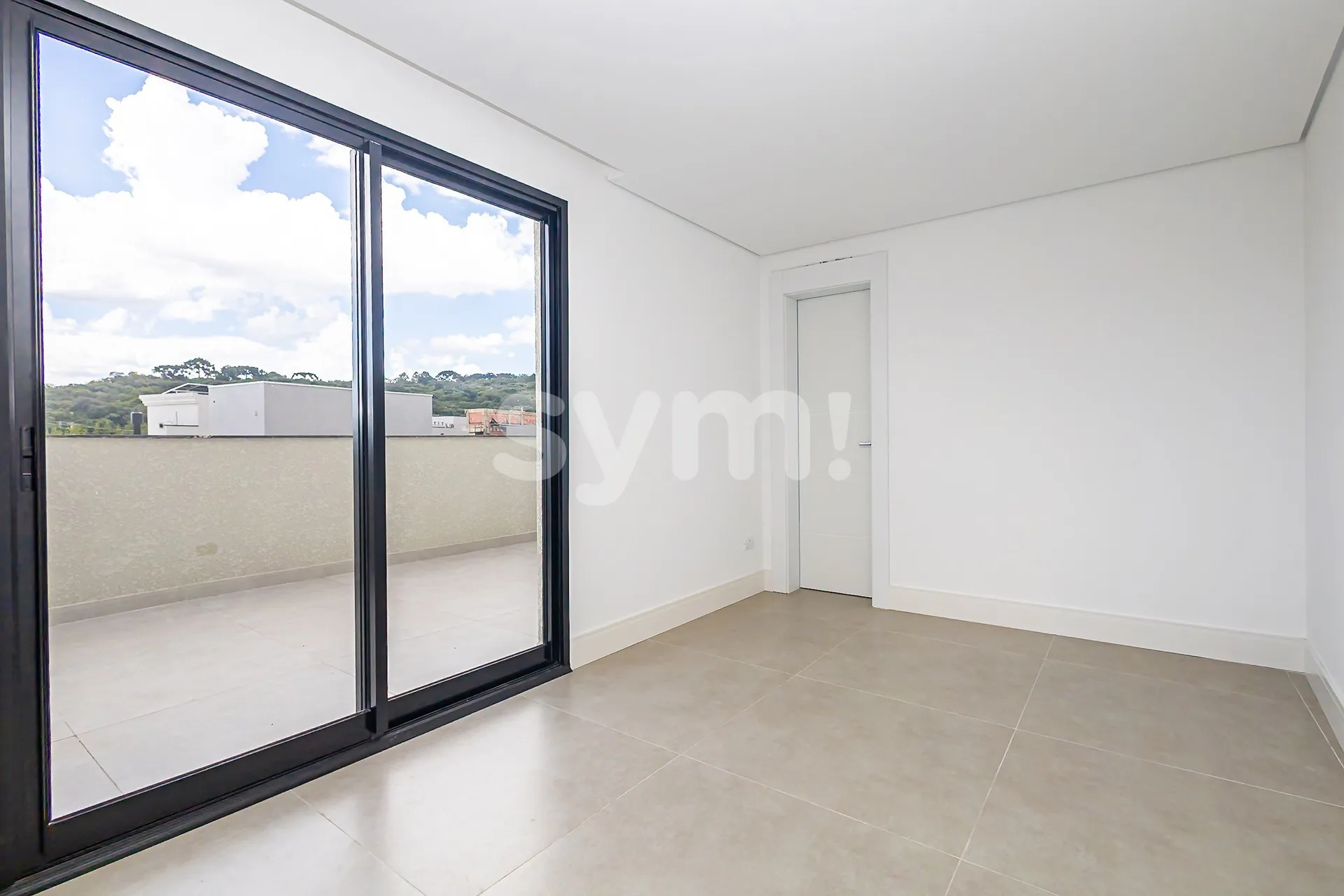 Ground-floor 160 m² house with 3 en-suites and private garden — photo 14
