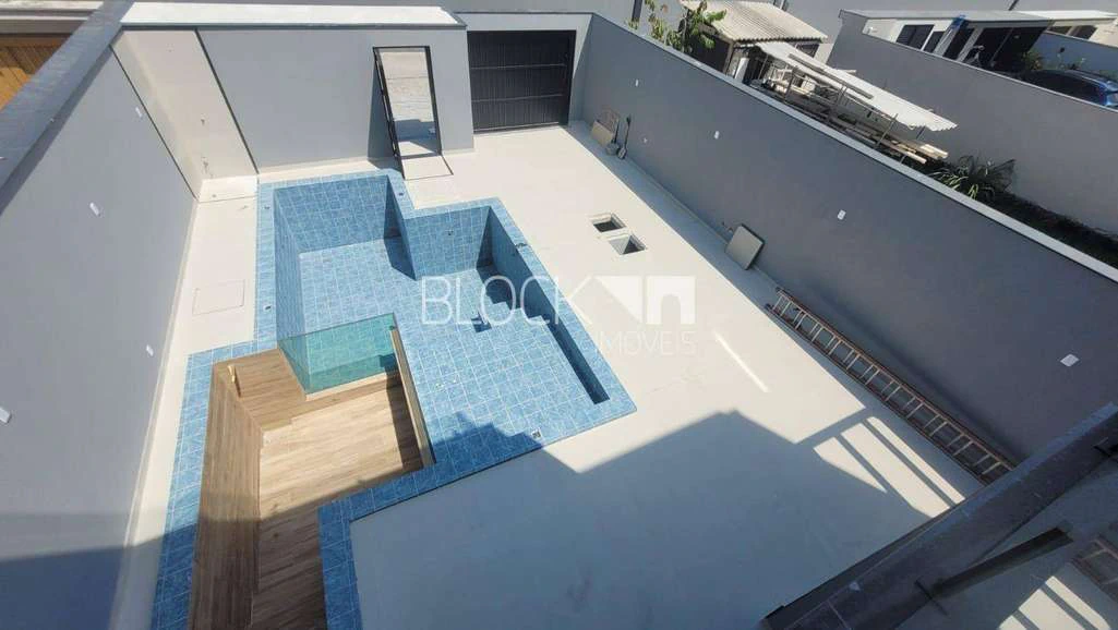 House with 5 en-suite bedrooms and private garden — photo 16